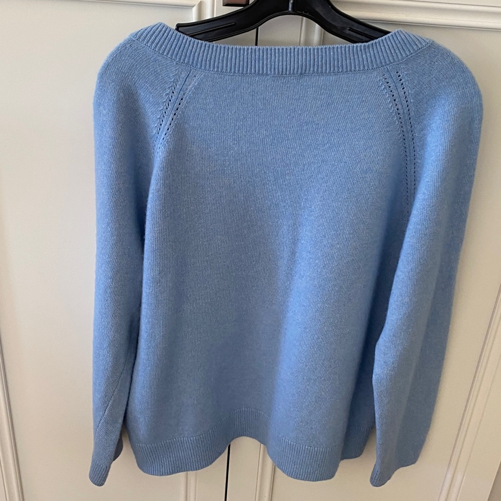 Talbots Wool Cashmere Blend V Neck Soft Blue Sweater size XL - Picture 2 of 7